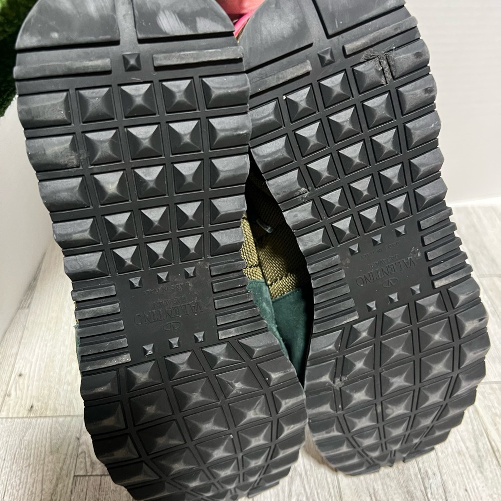 Valentino Rockrunner Olive Green Pink Animal Hair Sneakers Rockstud Low Top 41 - Picture 11 of 16